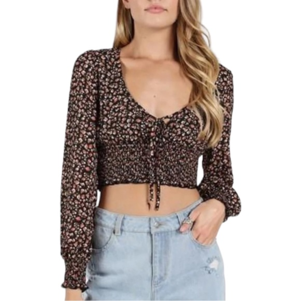 Wild Honey Dark‎ Floral Smocked Crop Top
